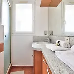 Guestready - Appt Charmant Avec Balcon Παρίσι