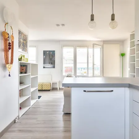 Guestready - Appt Charmant Avec Balcon * Parijs