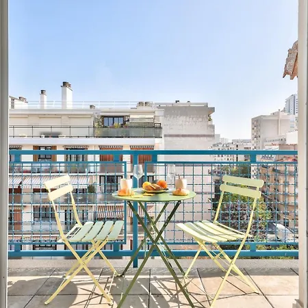 Guestready - Appt Charmant Avec Balcon شقة